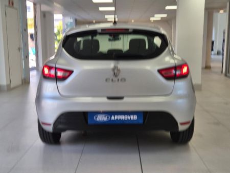 2019-Renault-Clio-IV-900T-Authentique-5-dr-66kW_4