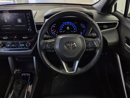 2024-Toyota-Corolla-Cross-18-XR-Hybrid_10