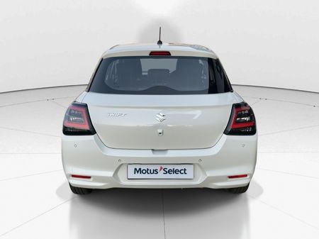 2025-Suzuki-Swift-12-GL_3