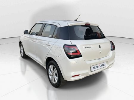 2025-Suzuki-Swift-12-GL_4