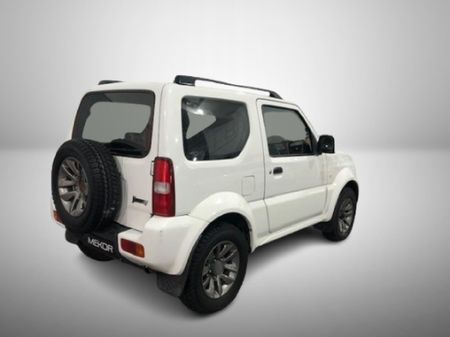 2017-Suzuki-Jimny-13_6