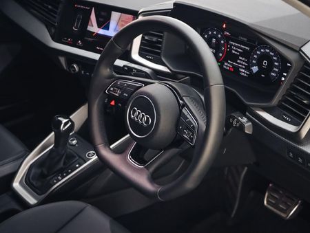 2026-Audi-A1-Sportback-30-TFSI-Black-Edition-S-Tronic_10
