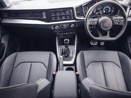2026-Audi-A1-Sportback-30-TFSI-Black-Edition-S-Tronic_16