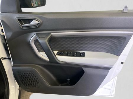 2026-Renault-Kiger-10T-Iconic-CVT-Auto_14