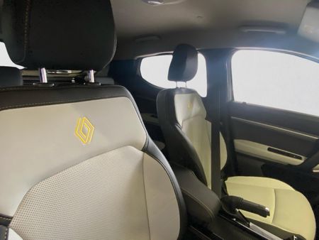 2026-Renault-Kiger-10T-Iconic-CVT-Auto_15