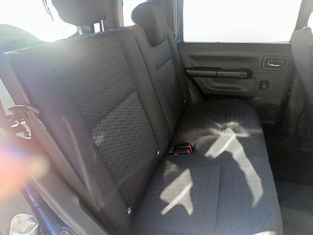 2023-Suzuki-Jimny-15-GLX-AllGrip-5-Door_9