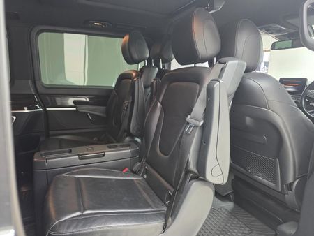 2020-Mercedes-Benz-V-Class-V-250d-Avantgarde-Auto_11