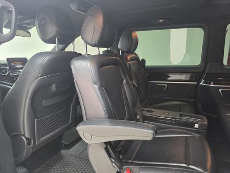 2020-Mercedes-Benz-V-Class-V-250d-Avantgarde-Auto_13