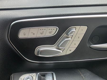 2020-Mercedes-Benz-V-Class-V-250d-Avantgarde-Auto_17