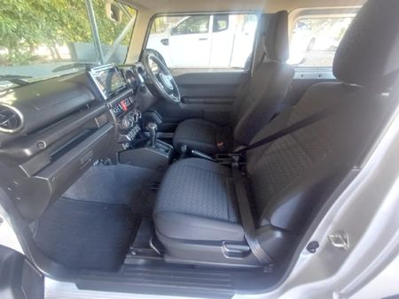 2023-Suzuki-Jimny-15-GLX-Auto_10