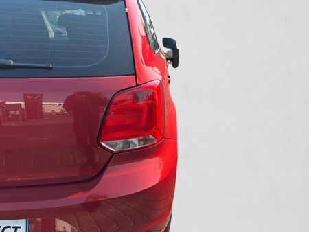 2025-Volkswagen-Polo-Vivo-16-Life_11