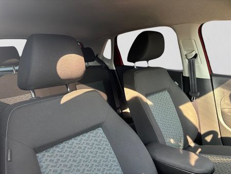 2025-Volkswagen-Polo-Vivo-16-Life_15