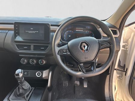 2025-Renault-Kiger-10-Energy-Zen_13