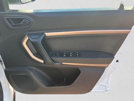 2025-Renault-Kiger-10-Energy-Zen_14