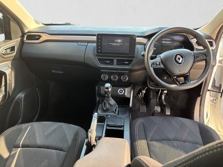 2025-Renault-Kiger-10-Energy-Zen_17