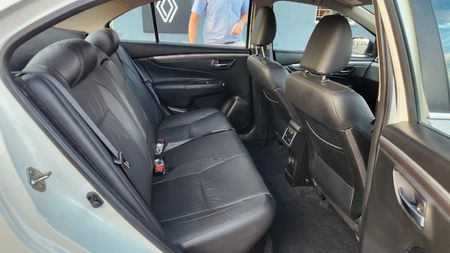 2024-Suzuki-Ciaz-15-GLX-Auto_17