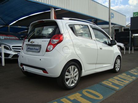 2015-Chevrolet-Spark-12-LT_3