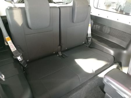 2021-Suzuki-Jimny-15-GLX-Auto_9