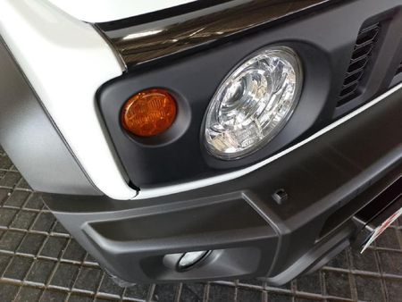 2021-Suzuki-Jimny-15-GLX-Auto_14