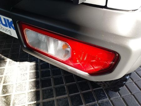 2021-Suzuki-Jimny-15-GLX-Auto_15