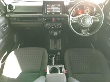 2021-Suzuki-Jimny-15-GLX-Auto_16