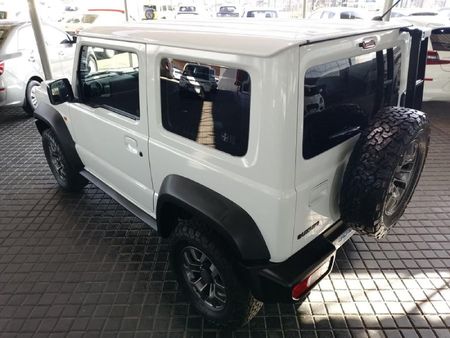 2021-Suzuki-Jimny-15-GLX-Auto_4