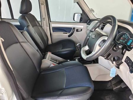 2022-Mahindra-Scorpio-22-TD-4x4-Adventure-103kW_9