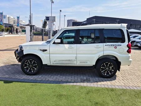 2022-Mahindra-Scorpio-22-TD-4x4-Adventure-103kW_3
