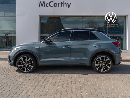 2025-Volkswagen-T-Roc-20-TSI-4M-R-Line-Auto_11