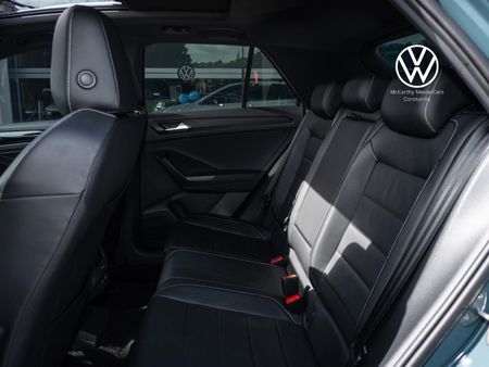 2025-Volkswagen-T-Roc-20-TSI-4M-R-Line-Auto_20