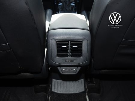 2025-Volkswagen-T-Roc-20-TSI-4M-R-Line-Auto_21