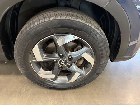 2021-Hyundai-Venue-10-TGDI-Fluid-Auto_8