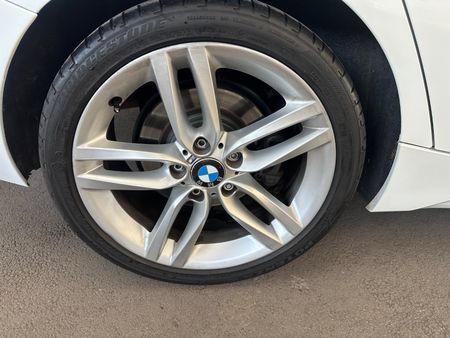 2017-BMW-1-Series-120i-5-dr-M-Sport-Auto_12