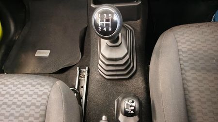 2024-Suzuki-Jimny-15-GLX-AllGrip-5-Door_17