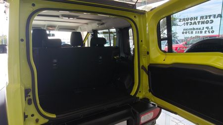 2024-Suzuki-Jimny-15-GLX-AllGrip-5-Door_18