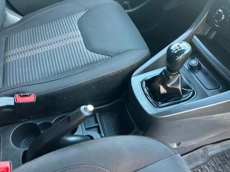 2022-Ford-Figo-Freestyle-15Ti-VCT-Trend-5-dr_14