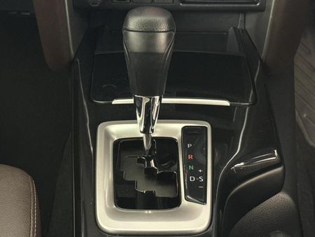 2019-Toyota-Fortuner-24-GD-6-Raised-Body-Auto_9