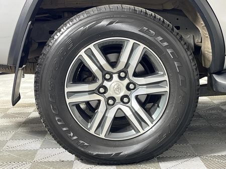 2019-Toyota-Fortuner-24-GD-6-Raised-Body-Auto_7