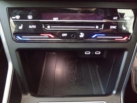 2022-Volkswagen-Polo-20-GTI-Auto-147kW_13