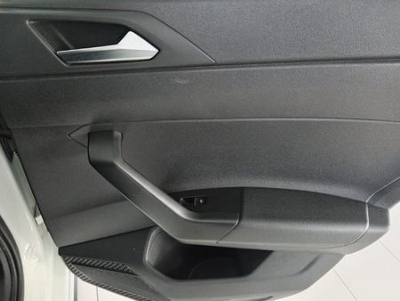 2022-Volkswagen-Polo-20-GTI-Auto-147kW_15