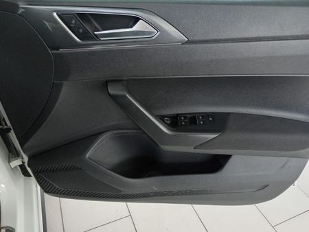 2022-Volkswagen-Polo-20-GTI-Auto-147kW_16