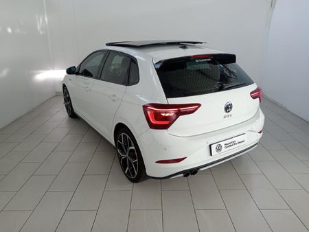 2022-Volkswagen-Polo-20-GTI-Auto-147kW_3