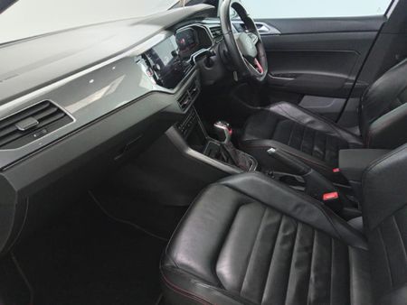 2022-Volkswagen-Polo-20-GTI-Auto-147kW_8