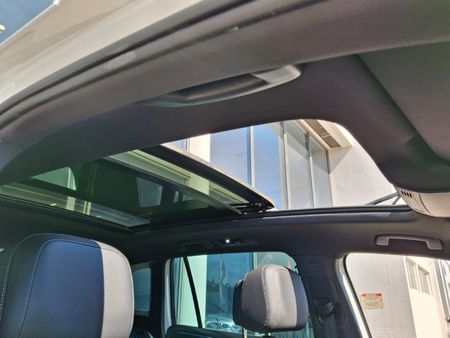 2022-Volkswagen-Tiguan-20-TSI-R-Line-4Motion-DSG-Auto-162kW_13
