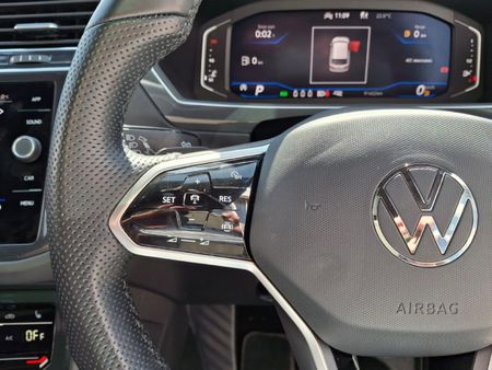 2022-Volkswagen-Tiguan-20-TSI-R-Line-4Motion-DSG-Auto-162kW_18