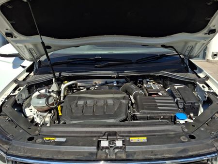 2022-Volkswagen-Tiguan-20-TSI-R-Line-4Motion-DSG-Auto-162kW_19