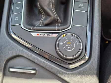 2022-Volkswagen-Tiguan-20-TSI-R-Line-4Motion-DSG-Auto-162kW_6