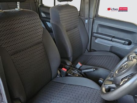 2024-Suzuki-Jimny-15-GLX-AllGrip-5-Door-Auto_12