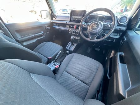 2025-Suzuki-Jimny-15-GLX-AllGrip-5-Door-Auto_9