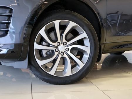 2024-Land-Rover-Discovery-Sport-20D-HSE-R-Dynamic-D200_4